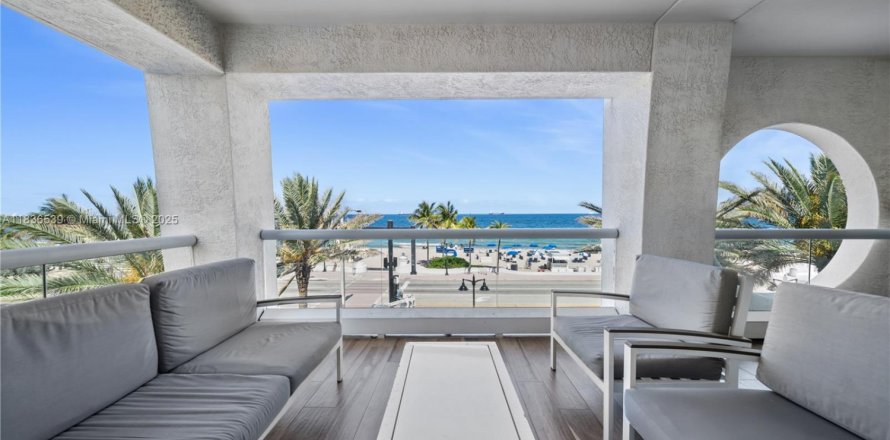 Condominio en Fort Lauderdale, Florida, 2 dormitorios  № 1822074