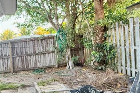 House in Lake Park, Florida 4 bedrooms, 157 sq.m. № 1830450 - photo 22