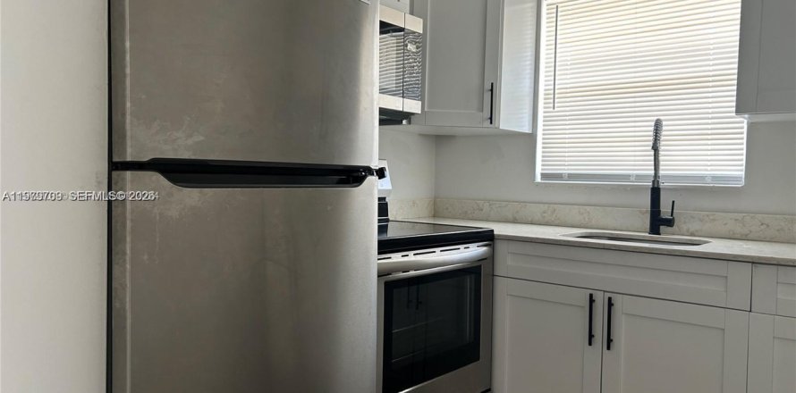 Villa ou maison à Hallandale Beach, Floride 2 chambres, 225.47 m2 № 2046142