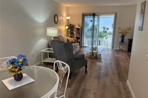 Copropriété à louer à Bradenton, Floride: 2 chambres, 95.32 m2 № 2381158 - photo 3