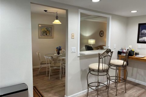 Copropriété à louer à Bradenton, Floride: 2 chambres, 95.32 m2 № 2381158 - photo 12