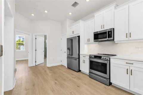 Copropriété à vendre à Punta Gorda, Floride: 4 chambres, 173.45 m2 № 2092099 - photo 16