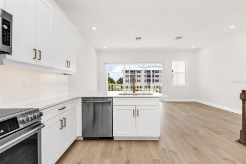 Copropriété à vendre à Punta Gorda, Floride: 4 chambres, 173.45 m2 № 2092099 - photo 17