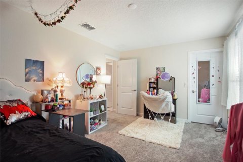 House in Davenport, Florida 3 bedrooms, 181.16 sq.m. № 2201316 - photo 22