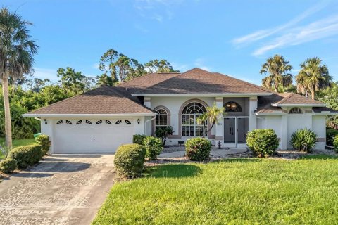 Casa en venta en Port Charlotte, Florida, 3 dormitorios, 179.86 m2 № 1905962 - foto 2