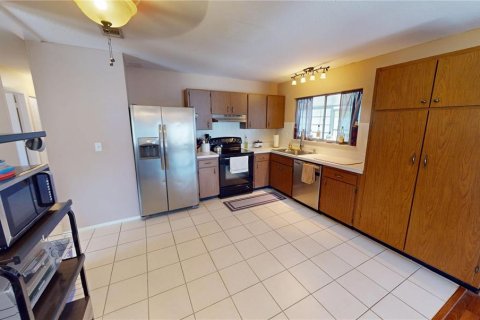 Villa ou maison à vendre à North Port, Floride: 3 chambres, 122.54 m2 № 2093976 - photo 8