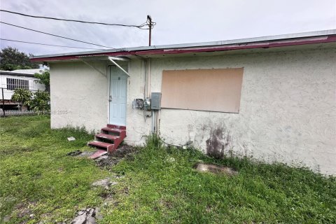 Купить виллу или дом в Форт-Лодердейл, Флорида 3 спальни, 110.37м2, № 1952423 - фото 6