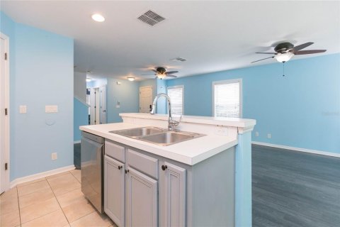 Adosado en venta en Valrico, Florida, 4 dormitorios, 155.61 m2 № 2131815 - foto 12