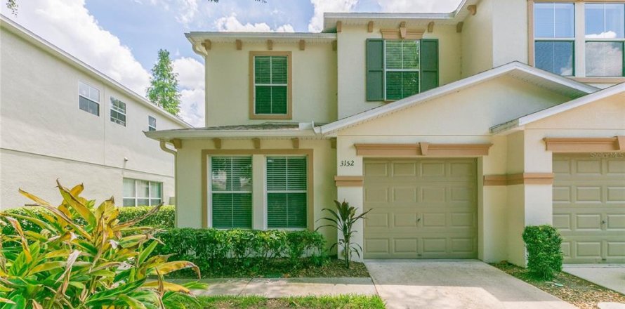 Adosado en Valrico, Florida 4 dormitorios, 155.61 m2 № 2131815