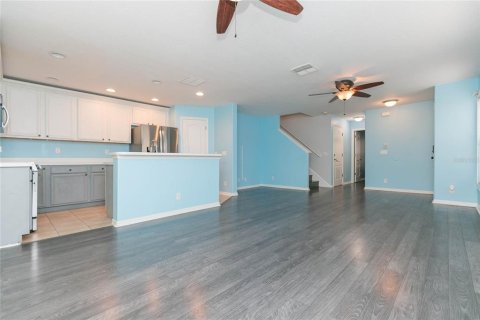 Adosado en venta en Valrico, Florida, 4 dormitorios, 155.61 m2 № 2131815 - foto 8