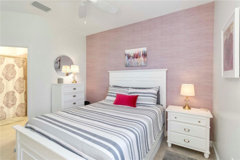 House in LORRAINE LAKES in Bradenton, Florida 3 bedrooms, 228.08 sq.m. № 1847848 - photo 30
