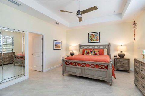 House in LORRAINE LAKES in Bradenton, Florida 3 bedrooms, 228.08 sq.m. № 1847848 - photo 19