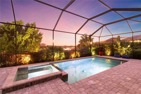House in LORRAINE LAKES in Bradenton, Florida 3 bedrooms, 228.08 sq.m. № 1847848 - photo 2