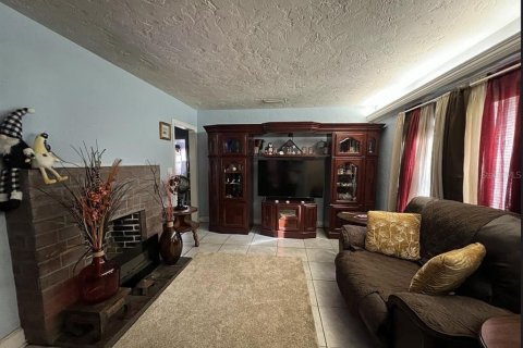 House in Ocala, Florida 3 bedrooms, 143.53 sq.m. № 2212396 - photo 15