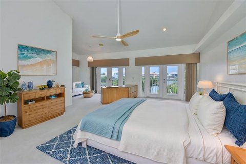 House in Apollo Beach, Florida 3 bedrooms, 357.67 sq.m. № 2209322 - photo 30