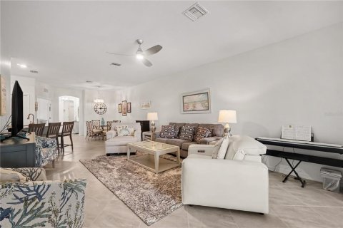 Casa en venta en Punta Gorda, Florida, 2 dormitorios, 145.3 m2 № 2223713 - foto 10