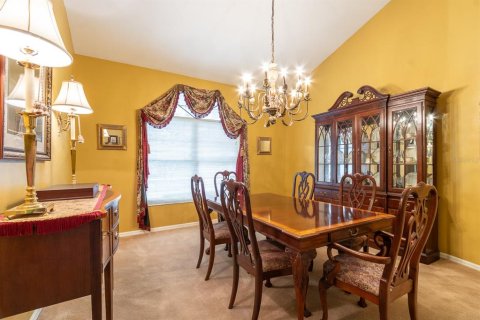 House in Gainesville, Florida 4 bedrooms, 356 sq.m. № 1609121 - photo 16