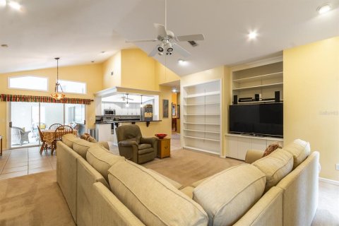 House in Gainesville, Florida 4 bedrooms, 356 sq.m. № 1609121 - photo 25