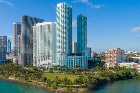 Condo in Miami, Florida, 1 bedroom № 2005340