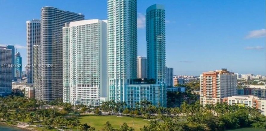 Condo in Miami, Florida, 1 bedroom  № 2005340
