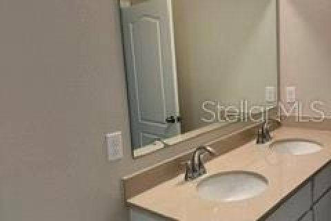Touwnhouse à louer à Lakeland, Floride: 3 chambres, 153.47 m2 № 2094519 - photo 12