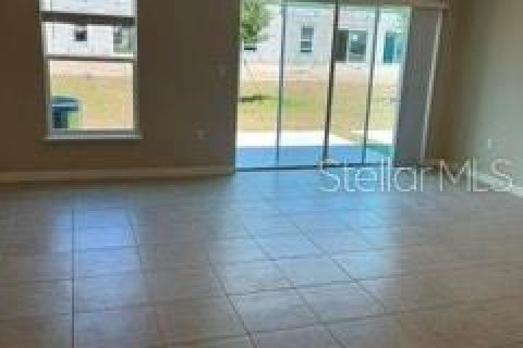 Touwnhouse à louer à Lakeland, Floride: 3 chambres, 153.47 m2 № 2094519 - photo 3