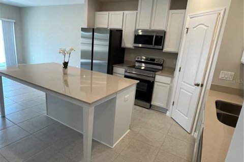 Touwnhouse à louer à Lakeland, Floride: 3 chambres, 153.47 m2 № 2094519 - photo 4