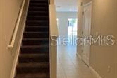 Touwnhouse à louer à Lakeland, Floride: 3 chambres, 153.47 m2 № 2094519 - photo 2