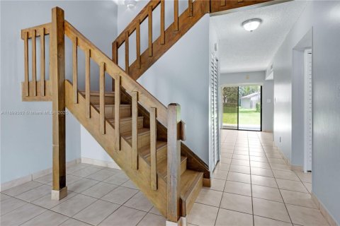 Touwnhouse à louer à Miami, Floride: 3 chambres, 147.16 m2 № 1951205 - photo 6