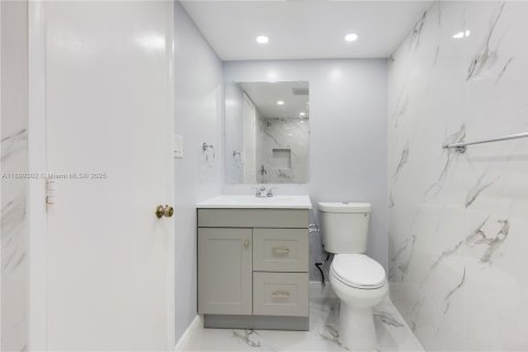 Touwnhouse à louer à Miami, Floride: 3 chambres, 147.16 m2 № 1951205 - photo 20