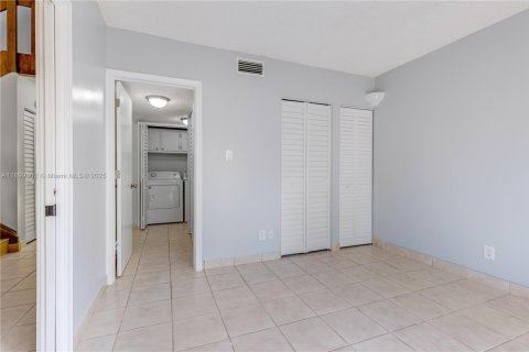 Touwnhouse à louer à Miami, Floride: 3 chambres, 147.16 m2 № 1951205 - photo 22