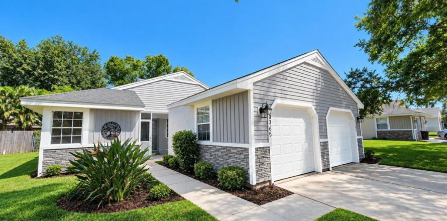 House in Palm Harbor, Florida 2 bedrooms, 79.43 sq.m. № 2391324