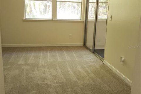 House in Palm Harbor, Florida 2 bedrooms, 79.43 sq.m. № 2391324 - photo 6