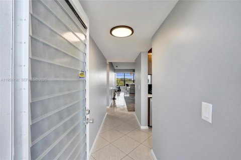 Купить кондоминиум в Дейви, Флорида 2 спальни, 128.67м2, № 2009885 - фото 2