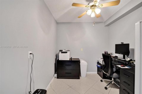 Купить кондоминиум в Дейви, Флорида 2 спальни, 128.67м2, № 2009885 - фото 22