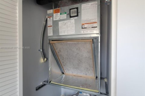 Villa ou maison à vendre à Fort Lauderdale, Floride: 2 chambres, 78.97 m2 № 1987446 - photo 9