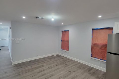 Villa ou maison à vendre à Fort Lauderdale, Floride: 2 chambres, 78.97 m2 № 1987446 - photo 10