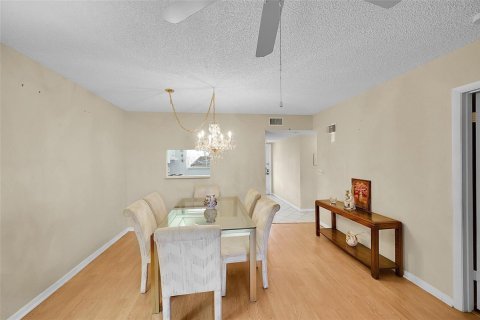 Copropriété à vendre à Margate, Floride: 2 chambres, 102.19 m2 № 2084407 - photo 13