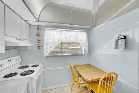 Copropriété à vendre à Margate, Floride: 2 chambres, 102.19 m2 № 2084407 - photo 11