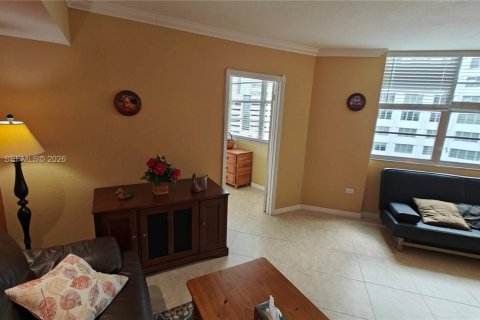 Copropriété à vendre à Miami, Floride: 2 chambres, 91.97 m2 № 2334986 - photo 16