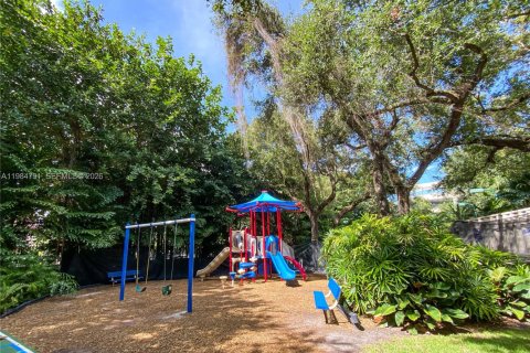 Купить кондоминиум в Майами, Флорида 2 спальни, 148.18м2, № 2049133 - фото 27