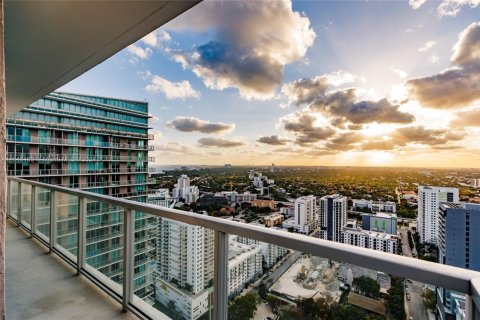 Condo in Miami, Florida, 2 bedrooms  № 1961090 - photo 24