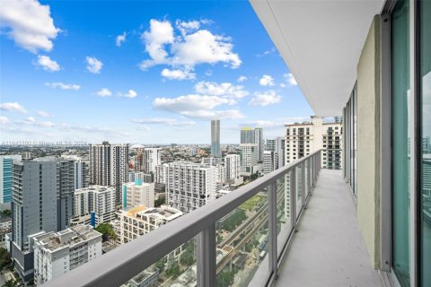 Condo in Miami, Florida, 2 bedrooms  № 1961090 - photo 20