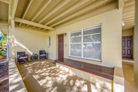 Villa ou maison à vendre à Tampa, Floride: 3 chambres, 123.19 m2 № 2302985 - photo 2