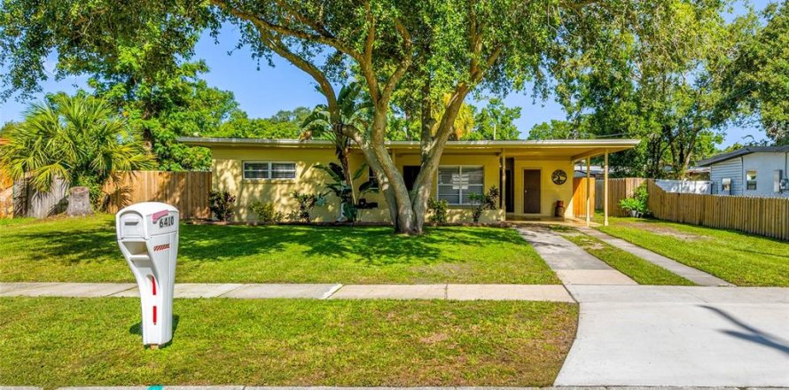 Villa ou maison à Tampa, Floride 3 chambres, 123.19 m2 № 2302985