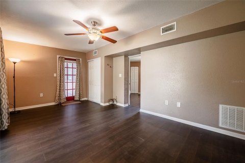 House in Lakeland, Florida 4 bedrooms, 191.38 sq.m. № 2106806 - photo 29