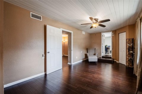 House in Lakeland, Florida 4 bedrooms, 191.38 sq.m. № 2106806 - photo 26