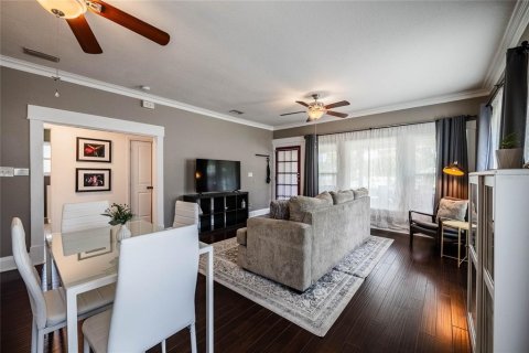 House in Lakeland, Florida 4 bedrooms, 191.38 sq.m. № 2106806 - photo 5