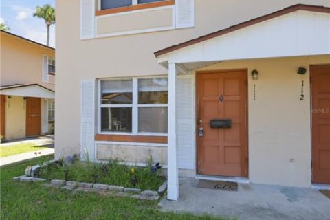 Townhouse in South Daytona, Florida 2 bedrooms, 89.19 sq.m. № 2222889