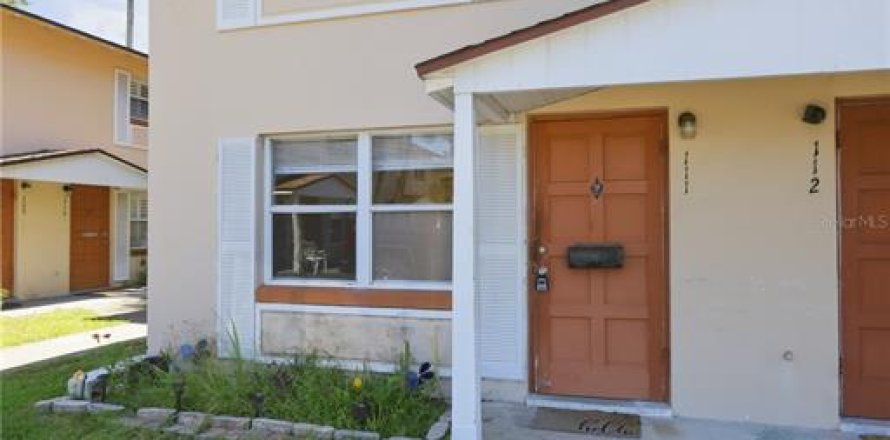 Townhouse in South Daytona, Florida 2 bedrooms, 89.19 sq.m. № 2222889